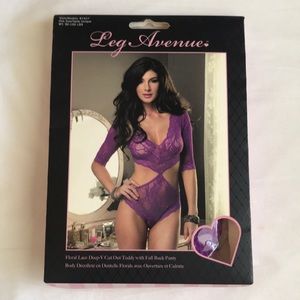 Leg Avenue-Floral Lace w/ Full Back Panty Lingerie